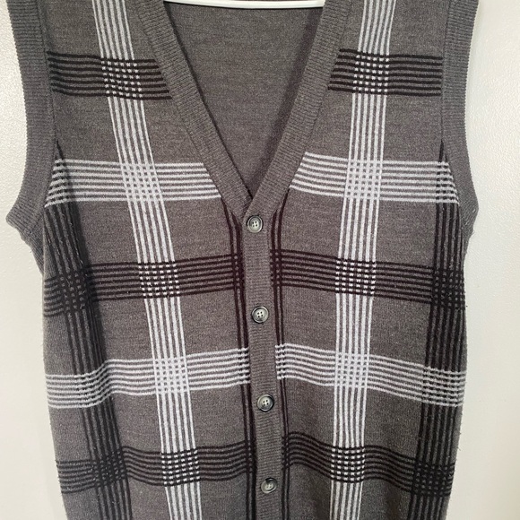 Knitted Men’s Sweater - Picture 4 of 6